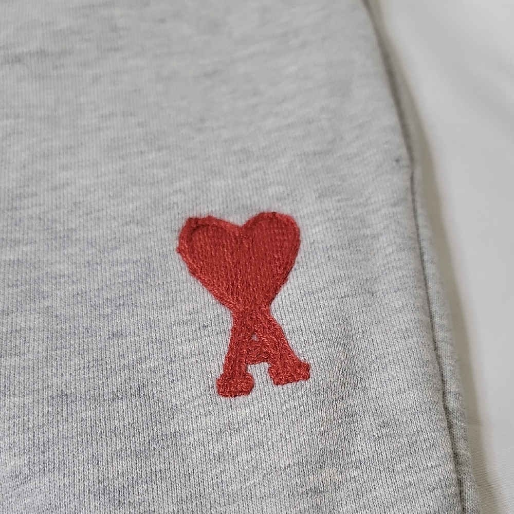 Ami Light Gray Joggers with Red Heart Detail - Picture 2 of 4